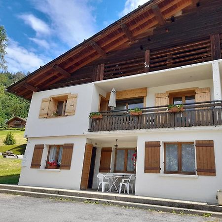 Les Granges 2 Chambres Et Terrasse Au Soleil Clusaz Zewnętrze zdjęcie